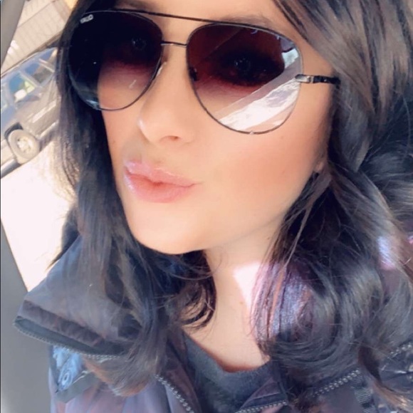 Meet your Posher, Bianca - Picture 3 of 5